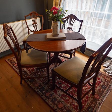 Quay Street Seaside Cottage สการ์โบโรห์ ภายนอก รูปภาพ